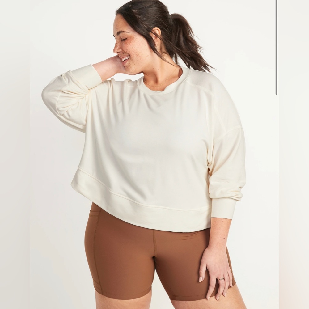 Old Navy Long Sleeve Live In Cropped French Terry Sweater!